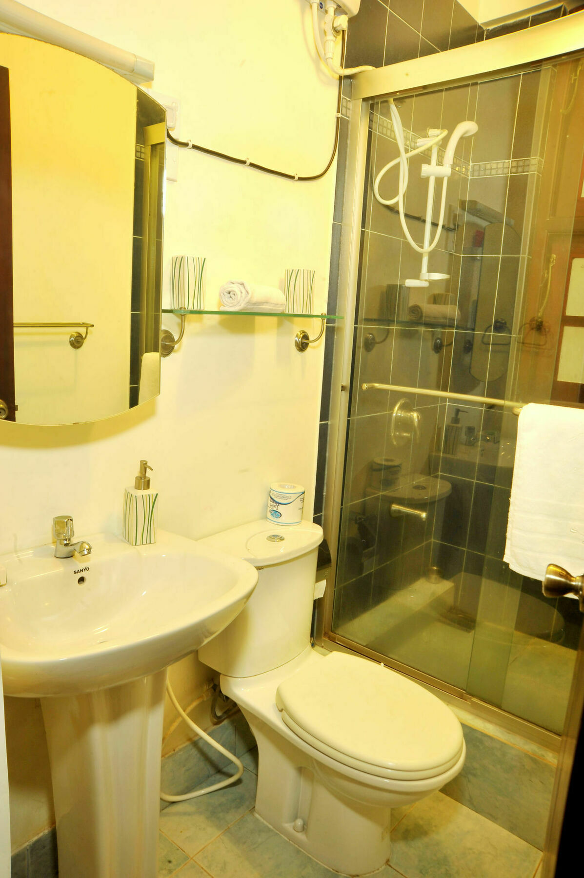 Prestige Court Residencies Hotel Dehiwala-Mount Lavinia Exterior foto